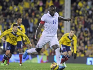 GWP-5. London (United Kingdom), 14/11/2014.- USA's Jozy Altidore scores a goal from the penalty during the international friendly soccer match between the USA and Colombia at Craven Cottage, London, Britain, 14 November 2014. (Futbol, Amistoso, Estados Unidos, Londres) EFE/EPA/GERRY PENNY
